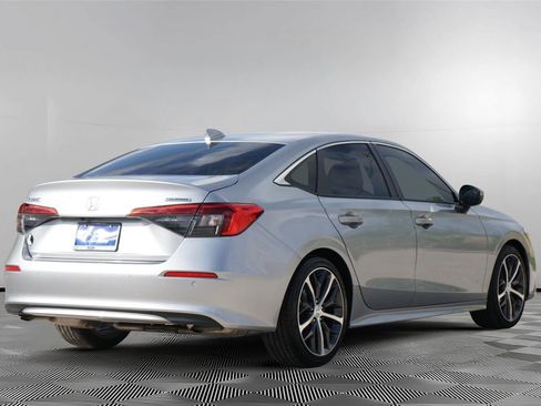 Used 2024 Honda Civic Touring image 5