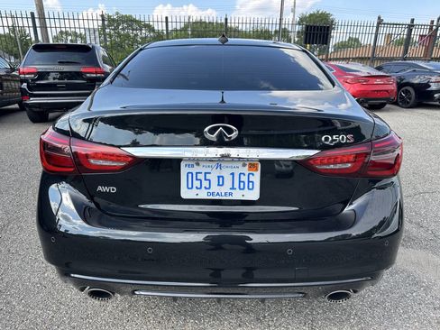 Used 2019 INFINITI Q50 Red Sport 400 w/ Sensory Package image 6
