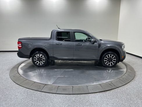 Used 2022 Ford Maverick Lariat image 6