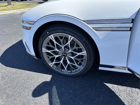 New 2026 Genesis G90 3.5T image 32