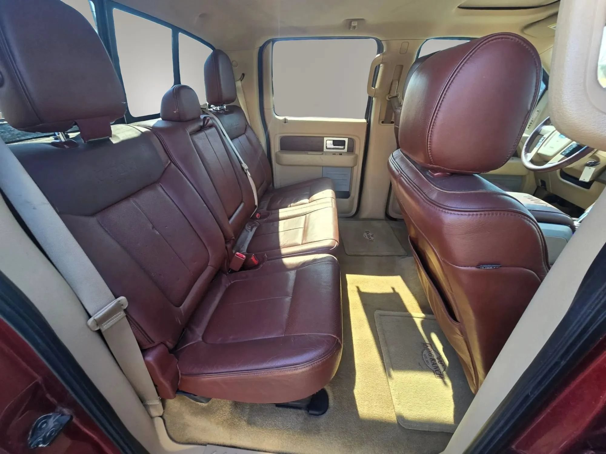 Used 2014 Ford F150 King Ranch w/ King Ranch Luxury Package AWD/4WD image 24