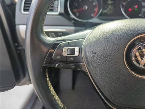 Used 2016 Volkswagen Jetta Sport image 12