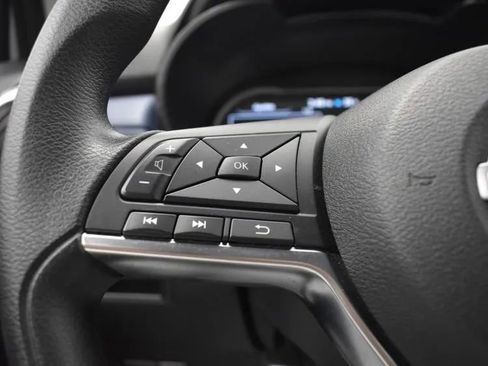 Used 2024 Nissan Versa SV w/ Trunk Package image 22