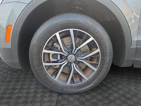 Used 2021 Volkswagen Tiguan SE w/ Panoramic Sunroof Package FWD image 35