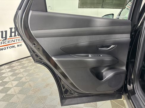 Used 2025 Hyundai Tucson SEL AWD/4WD image 23