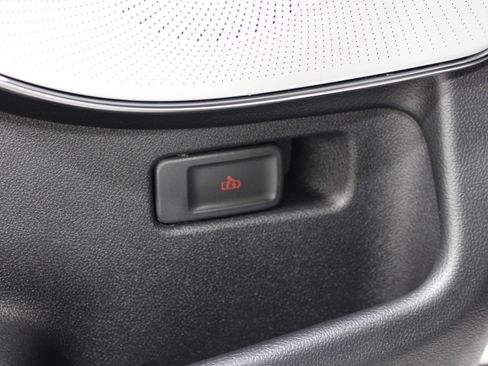Used 2025 Lincoln Aviator Black Label AWD/4WD image 9