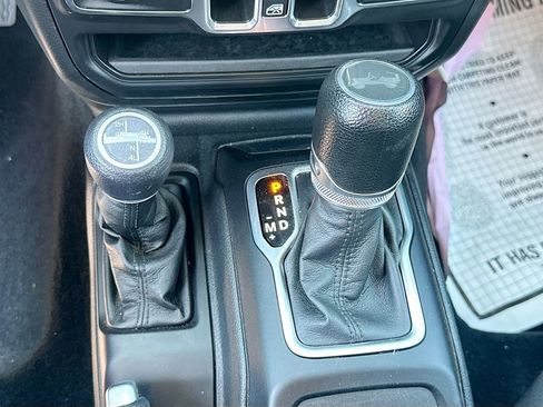Used 2023 Jeep Wrangler Unlimited w/ Cold Weather Group AWD/4WD image 18