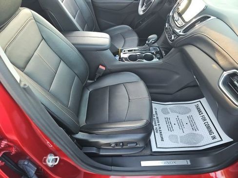 Used 2024 Chevrolet Equinox Premier image 9