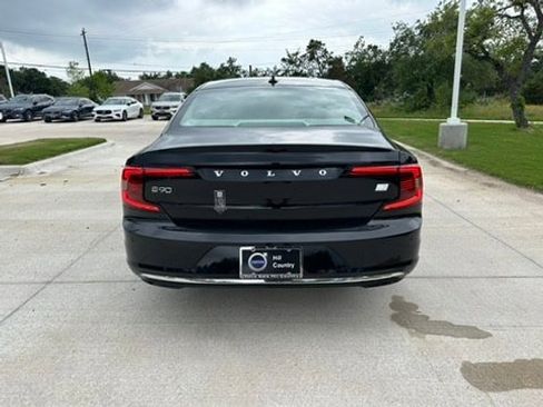 Certified 2024 Volvo S90 T8 Ultimate image 5