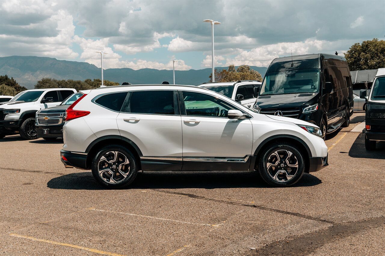 Used 2017 Honda CR-V Touring image 8
