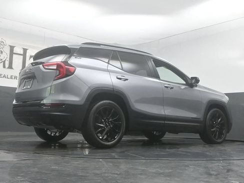 Used 2023 GMC Terrain SLT w/ Tech Package FWD image 33