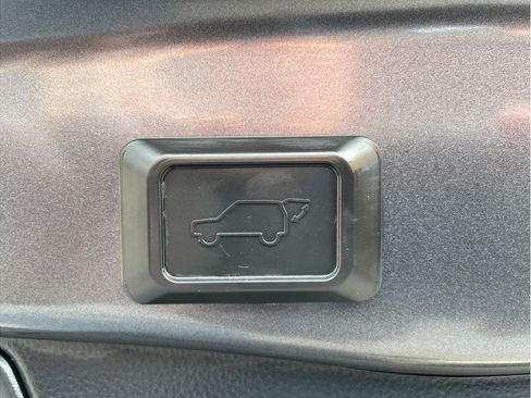 Certified 2023 Toyota RAV4 XLE Premium AWD/4WD image 17
