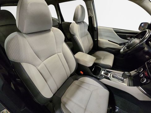 Used 2019 Subaru Forester Premium AWD/4WD image 26