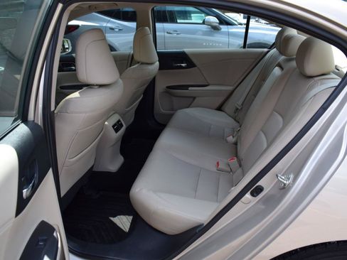 Used 2017 Honda Accord EX-L image 37