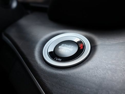 New 2025 Jeep Grand Cherokee Limited w/ Luxury Tech Group II image 18