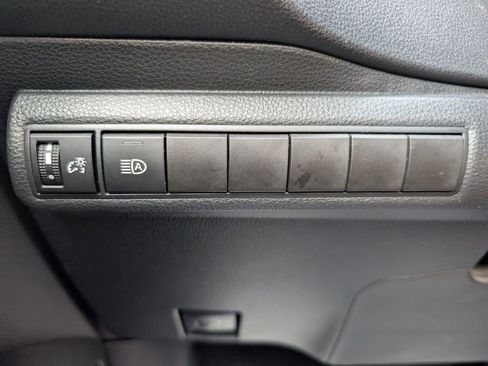Used 2024 Toyota Corolla SE FWD image 22