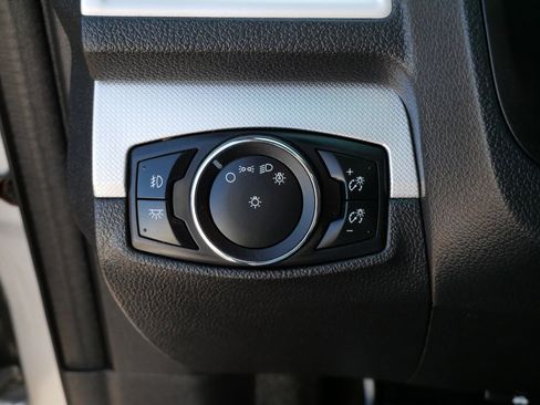 Used 2014 Ford Explorer XLT w/ Equipment Group 202A image 26