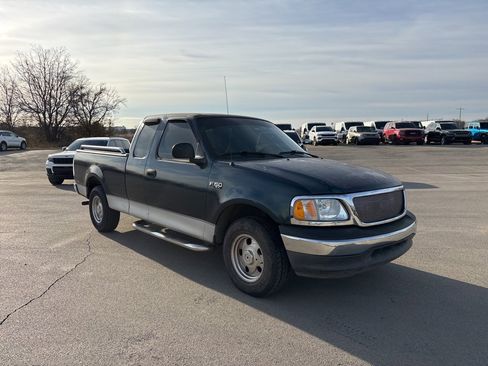 Used 1999 Ford F150 XLT image 1