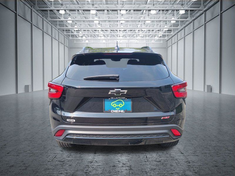 Certified 2024 Chevrolet Trax RS FWD image 9