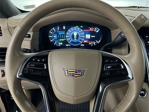 Used 2020 Cadillac Escalade Platinum image 11