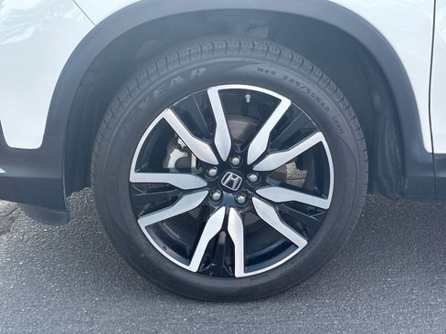 Used 2021 Honda Pilot Touring image 13