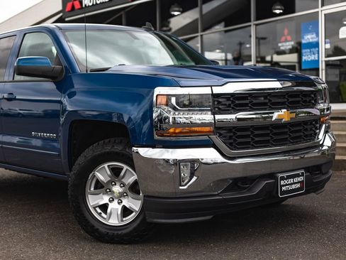 Used 2016 Chevrolet Silverado 1500 LT w/ All Star Edition AWD/4WD image 3