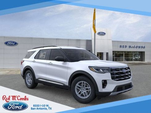 New 2025 Ford Explorer Active w/ Active Comfort Package image 1