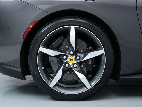Certified 2023 Ferrari Portofino M image 41