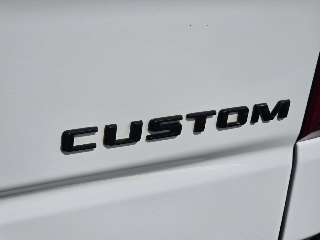 Used 2020 Chevrolet Silverado 1500 Custom w/ Custom Value Package RWD image 37