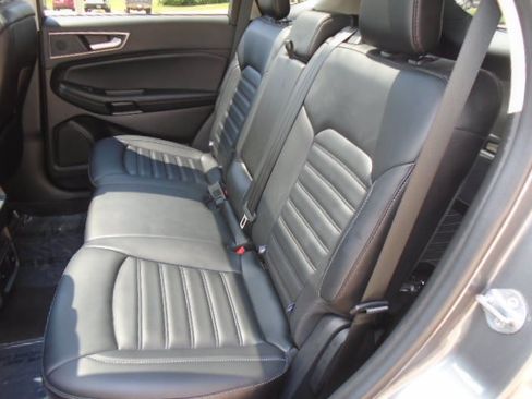 Used 2024 Ford Edge SEL w/ Convenience Package AWD/4WD image 4