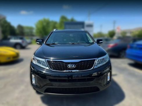 Used 2015 Kia Sorento LX image 9