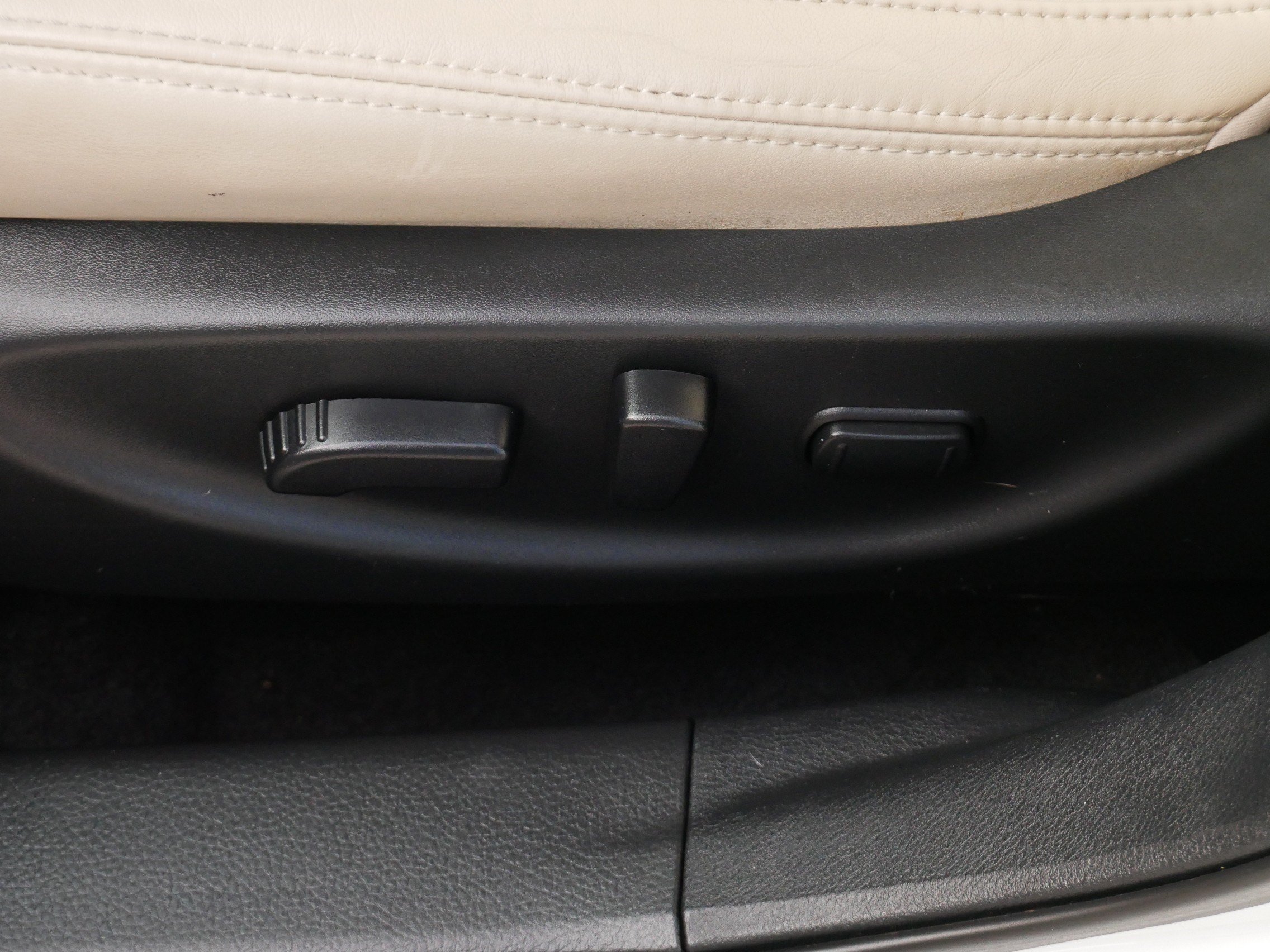 Used 2022 Nissan Maxima Platinum w/ Sport Mat Group FWD image 20