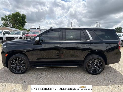 Used 2024 Chevrolet Tahoe Premier w/ Premium Package 2 AWD/4WD image 2
