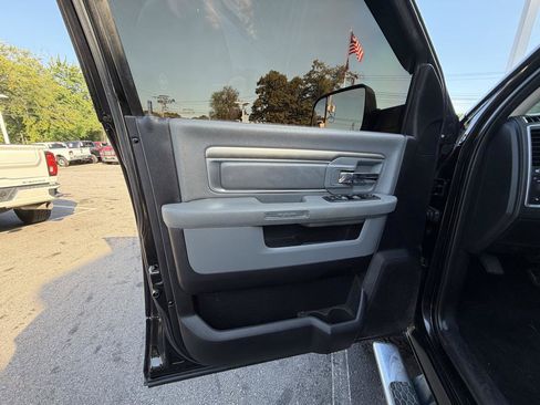Used 2017 RAM 2500 Big Horn AWD/4WD image 26