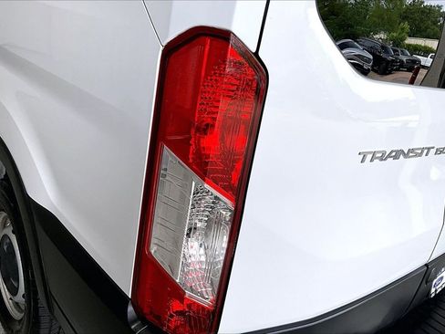 Used 2019 Ford Transit 150 XL RWD image 28