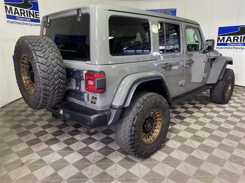 Used 2021 Jeep Wrangler Unlimited Rubicon w/ Xtreme Recon 35" Tire Package image 13
