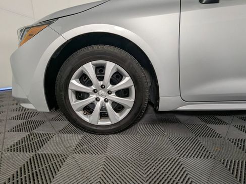 Used 2020 Toyota Corolla LE image 9
