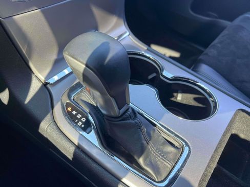 Used 2018 Jeep Grand Cherokee Altitude image 16