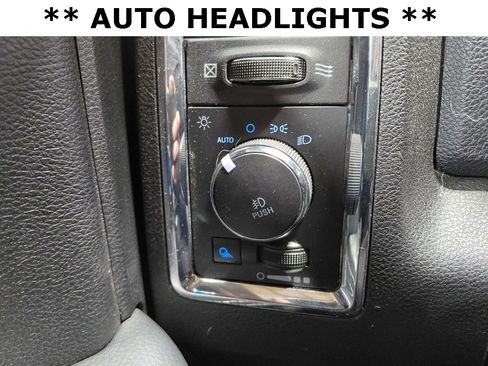 Certified 2018 RAM 1500 Laramie image 15