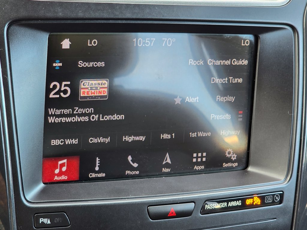 Used 2019 Ford Explorer XLT w/ Equipment Group 202A FWD image 41