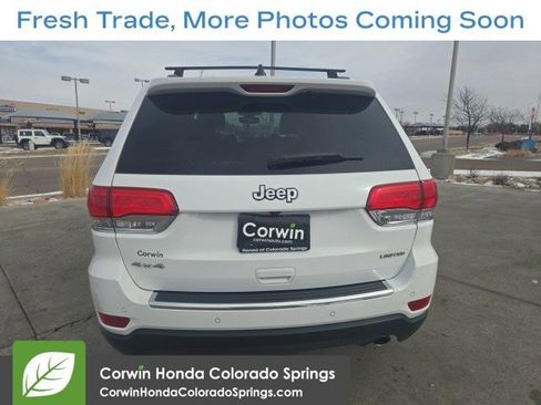 Used 2017 Jeep Grand Cherokee Limited AWD/4WD image 6