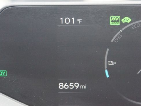 Used 2024 Toyota Prius Prime Premium w/ Advanced Technology Package FWD image 4