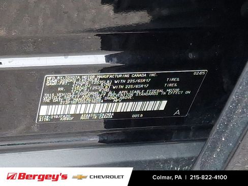 Used 2025 Toyota RAV4 XLE image 29