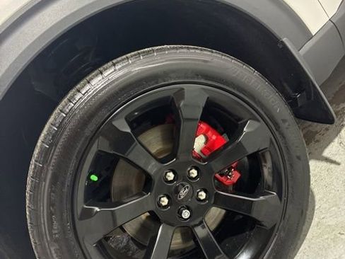 Used 2021 Ford Explorer ST w/ ST Street Pack image 4