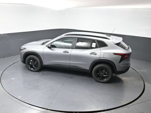 New 2026 Chevrolet Trax LT w/ Driver Confidence Package FWD image 34