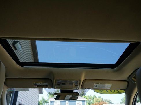 Used 2019 Toyota Highlander Limited AWD/4WD image 38