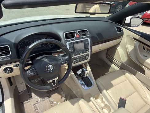 Used 2012 Volkswagen Eos Lux image 20