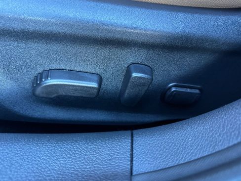 Used 2024 Nissan Sentra SV w/ SV Premium Package image 14