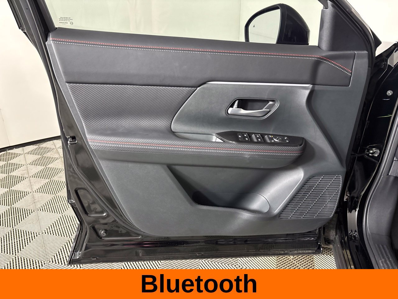 Used 2025 Nissan Kicks SR AWD/4WD image 10