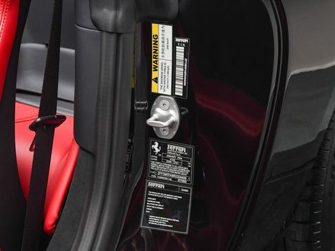 Used 2024 Ferrari Roma Spider image 68